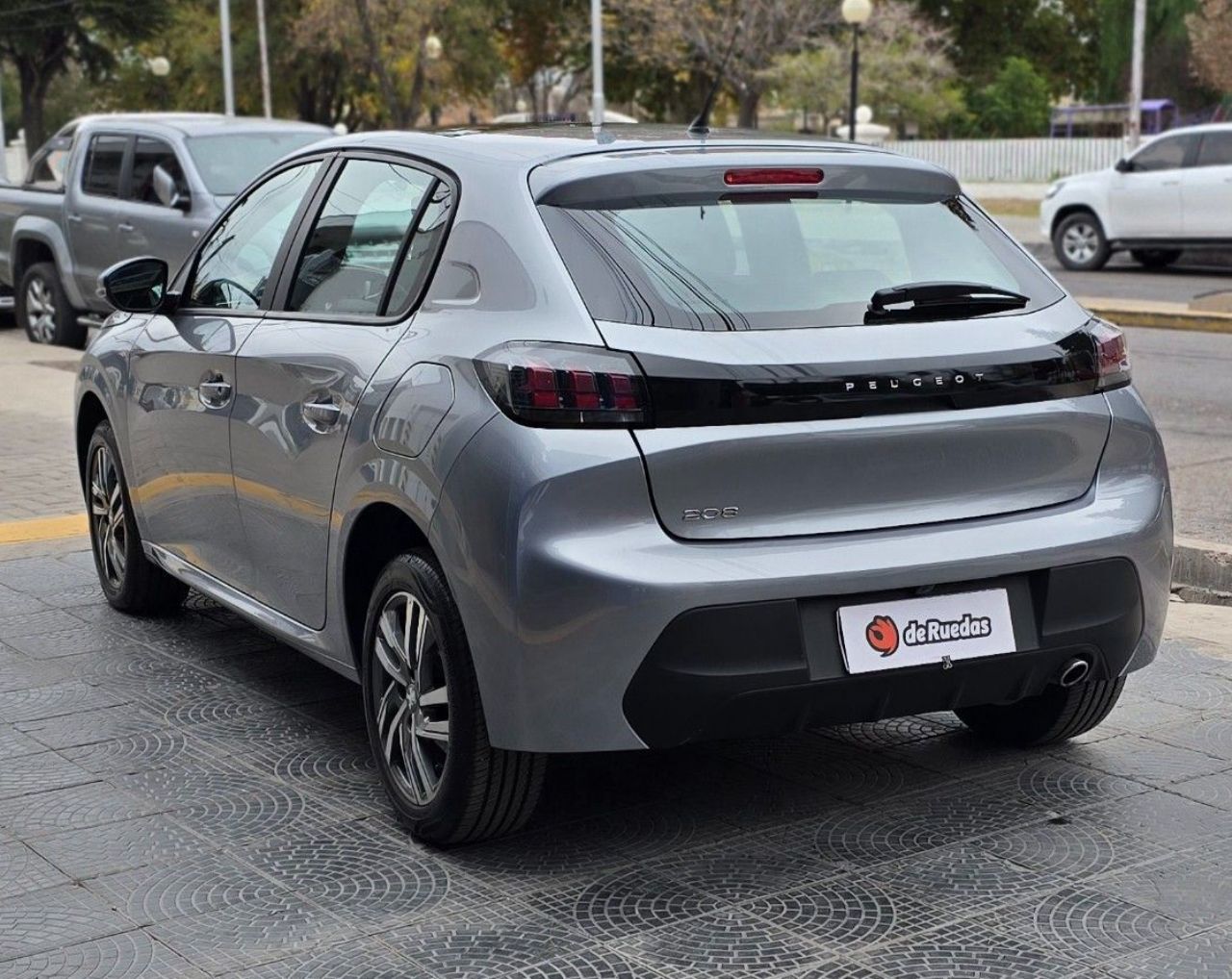 Peugeot 208 Usado Financiado en Mendoza, deRuedas