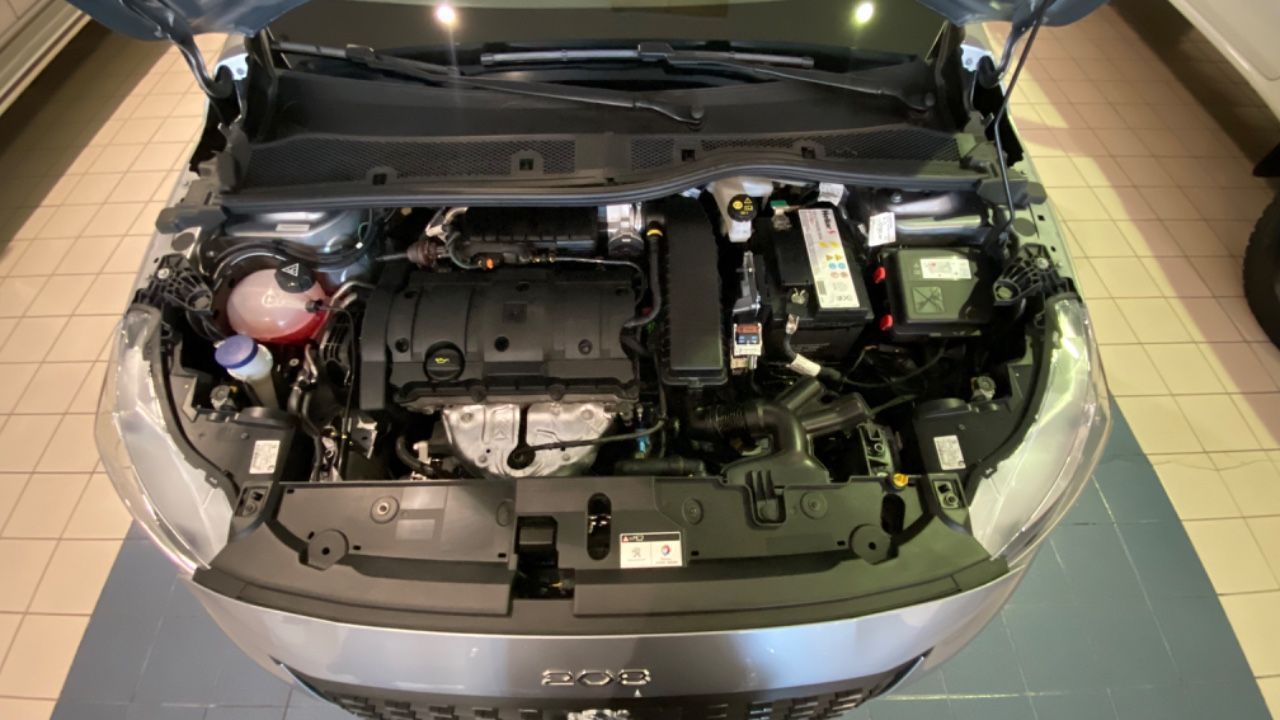 Peugeot 208 Usado Financiado en Mendoza, deRuedas