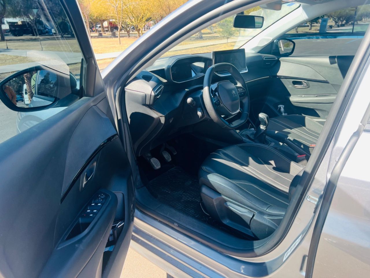 Peugeot 208 Usado en Mendoza, deRuedas