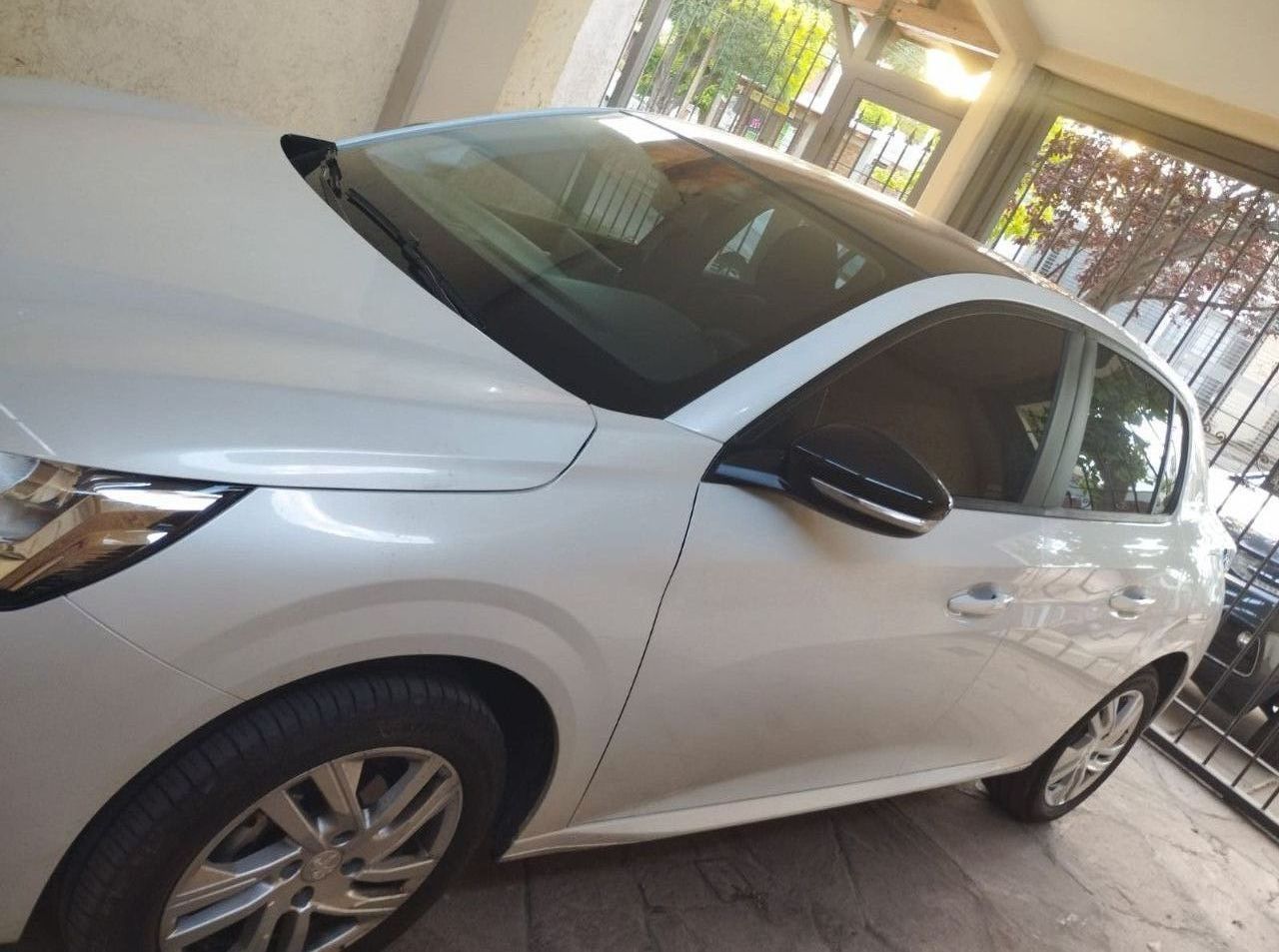 Peugeot 208 Usado en Mendoza, deRuedas