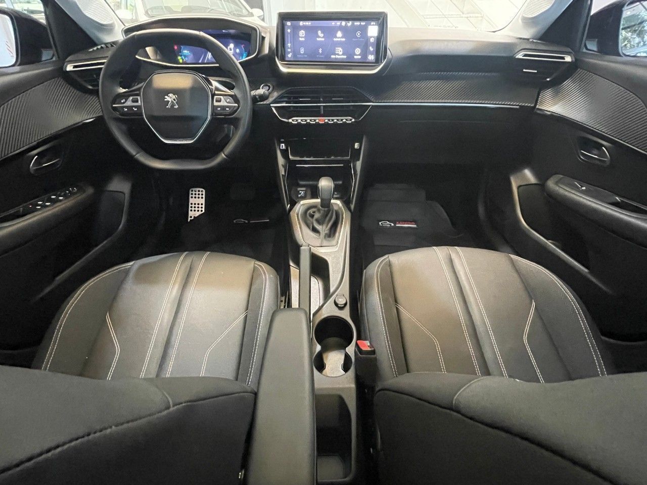 Peugeot 208 Usado Financiado en Mendoza, deRuedas