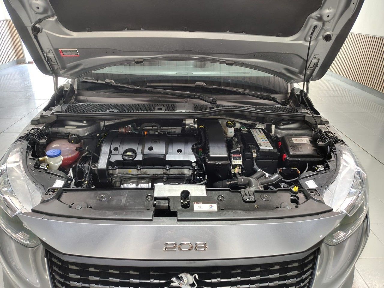 Peugeot 208 Usado en Mendoza, deRuedas