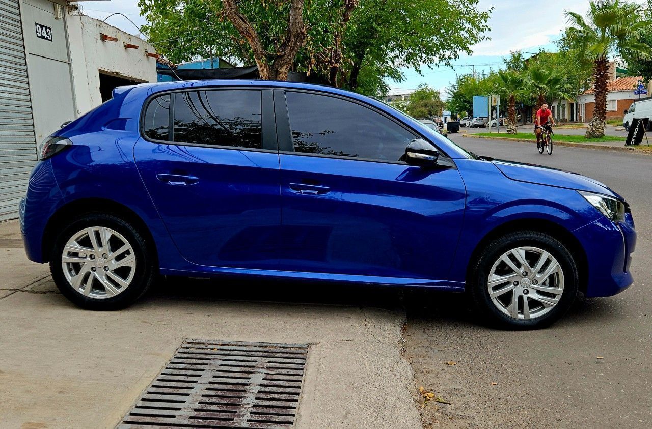 Peugeot 208 Usado Financiado en Mendoza, deRuedas