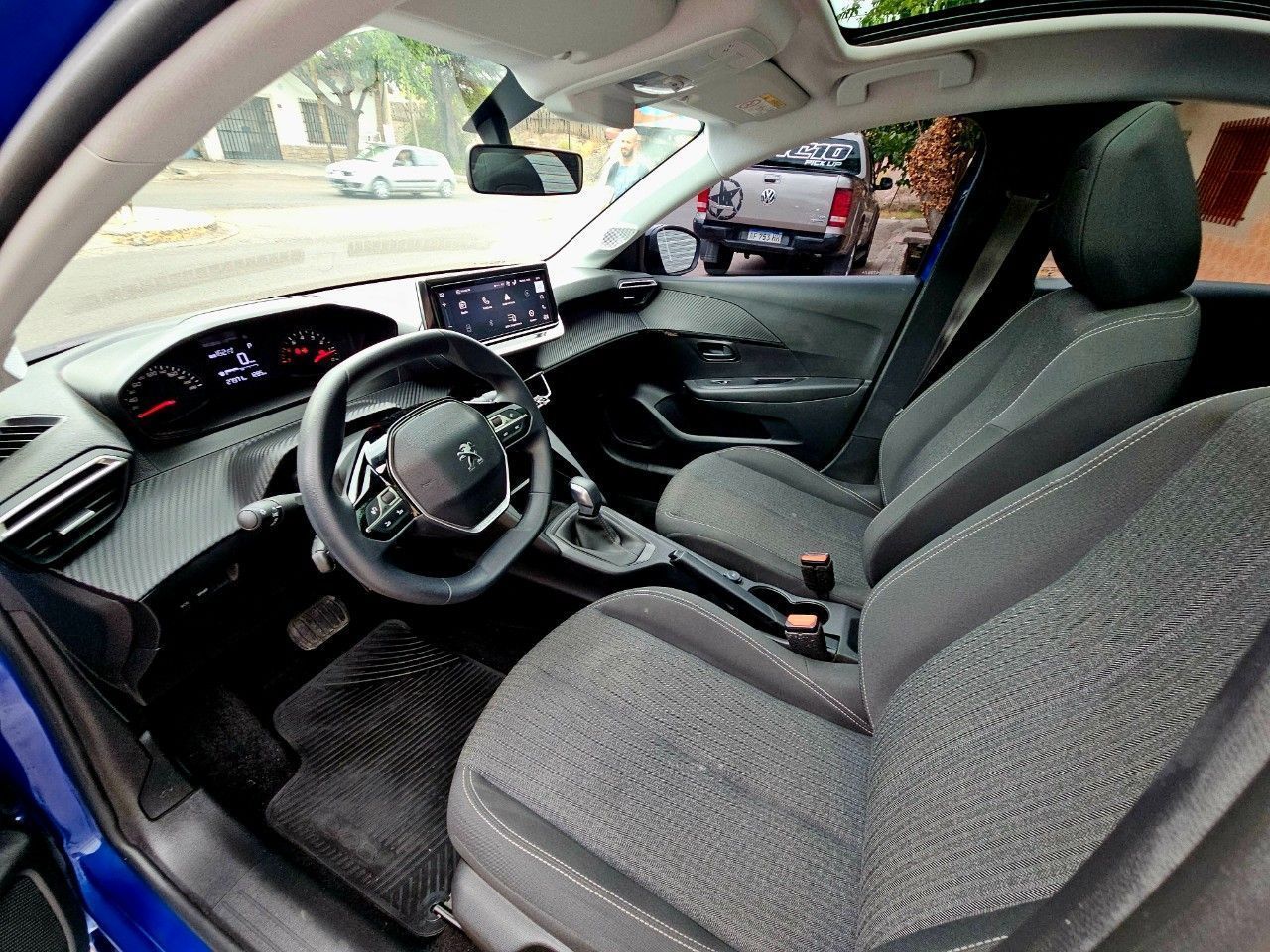 Peugeot 208 Usado Financiado en Mendoza, deRuedas