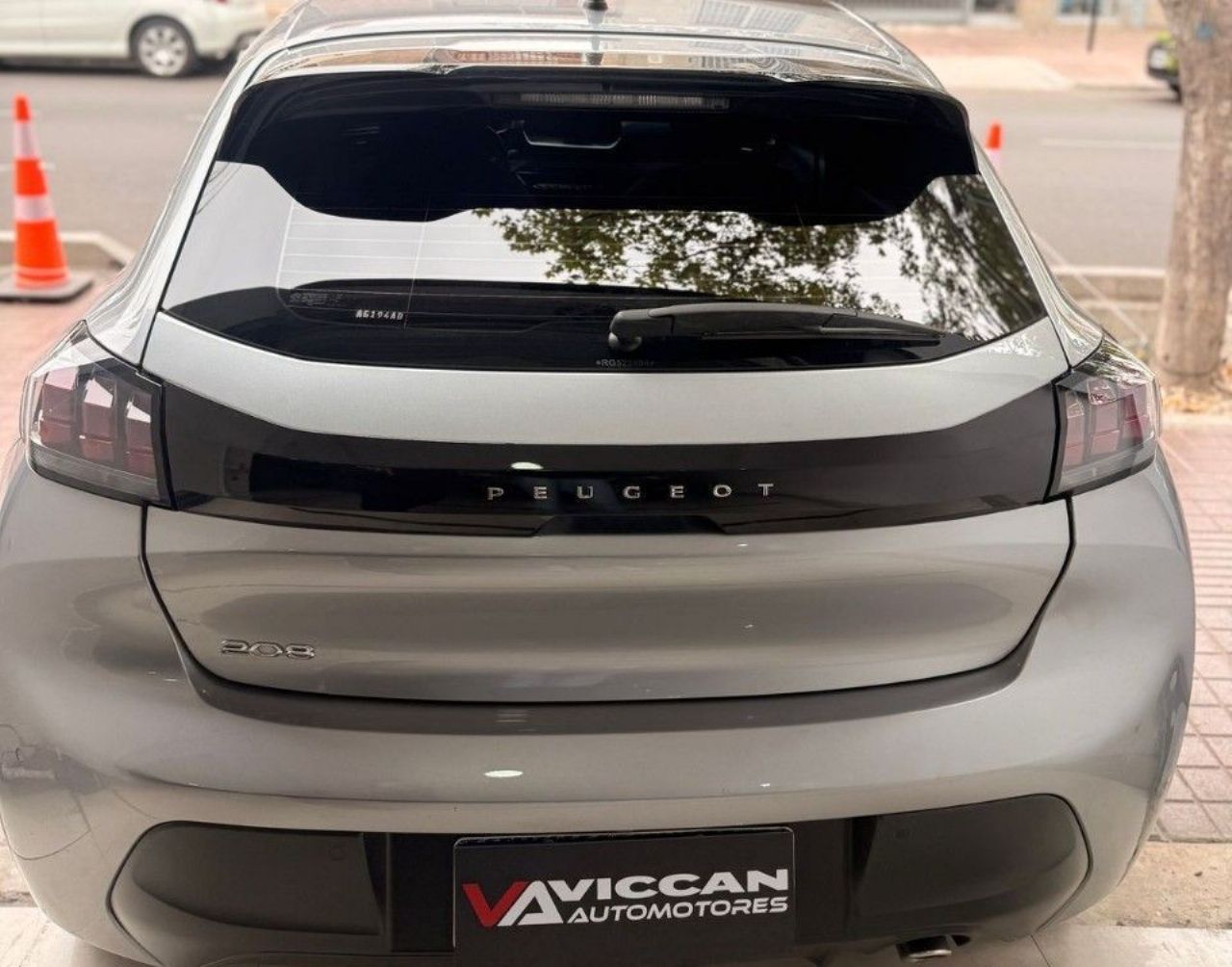 Peugeot 208 Usado Financiado en Mendoza, deRuedas