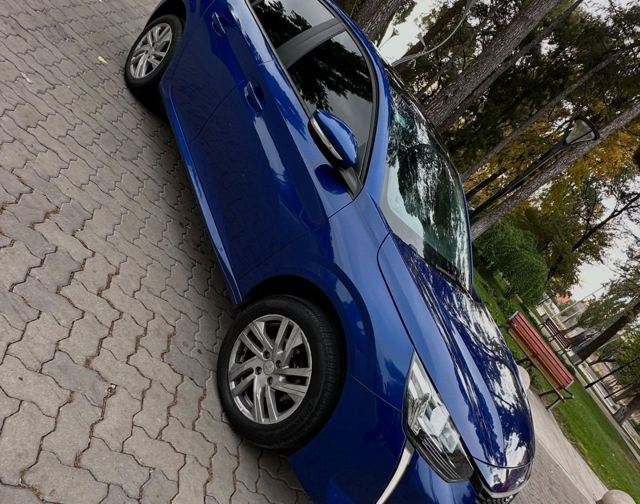 Peugeot 208 Usado Financiado en Mendoza, deRuedas
