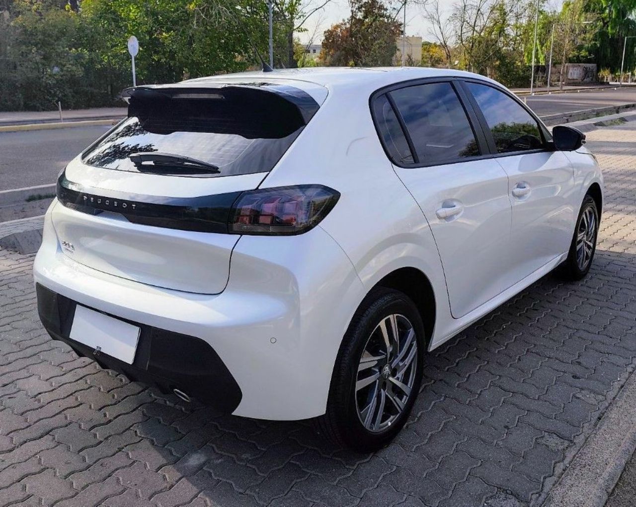 Peugeot 208 Usado en Mendoza, deRuedas