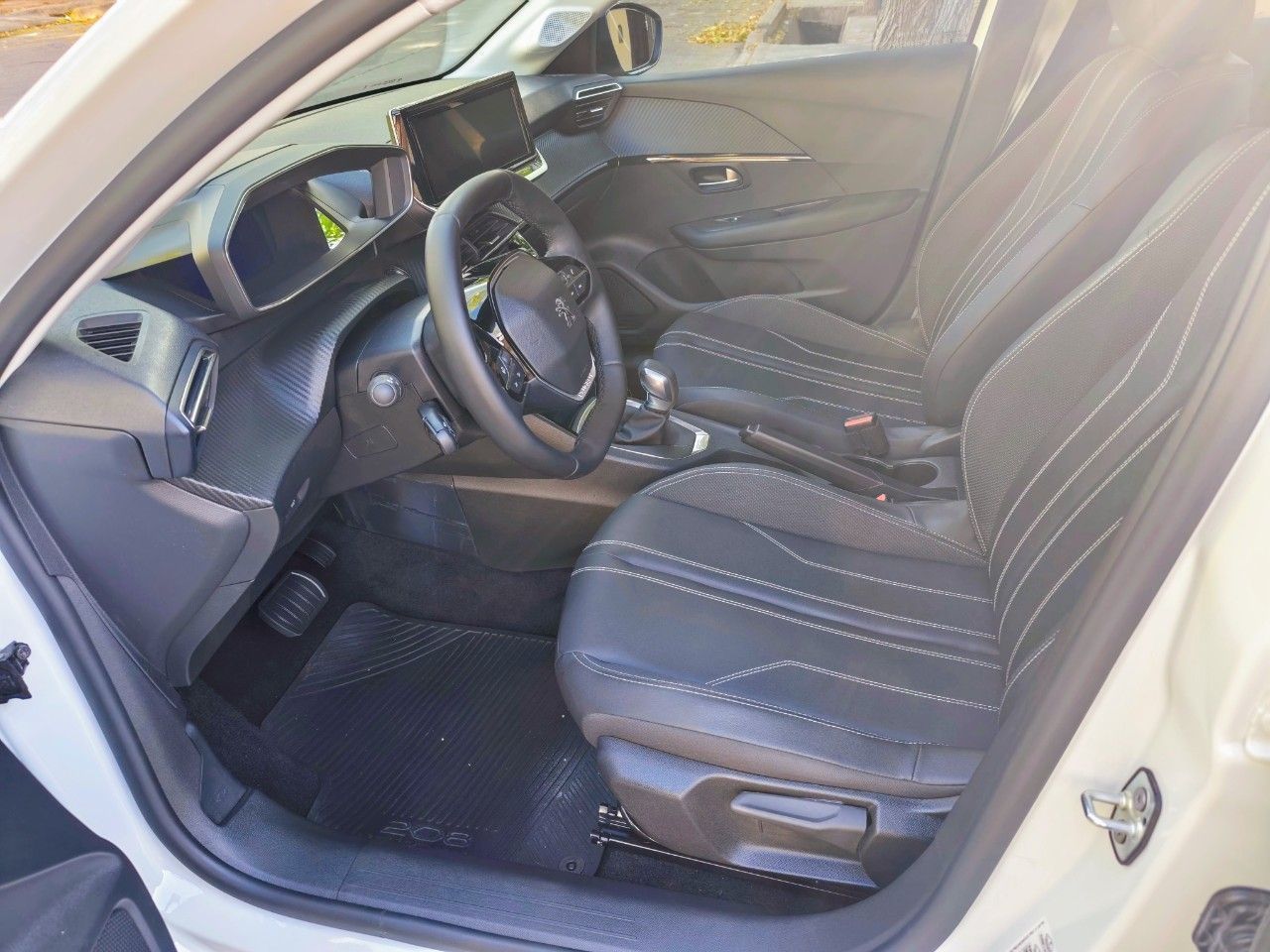 Peugeot 208 Usado en Mendoza, deRuedas
