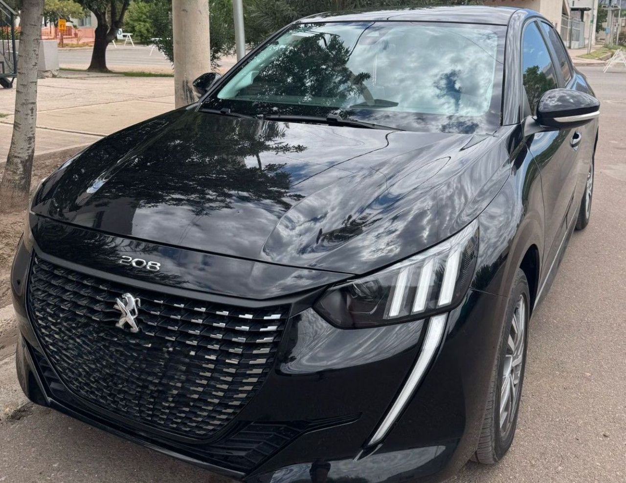 Peugeot 208 Usado en Mendoza, deRuedas