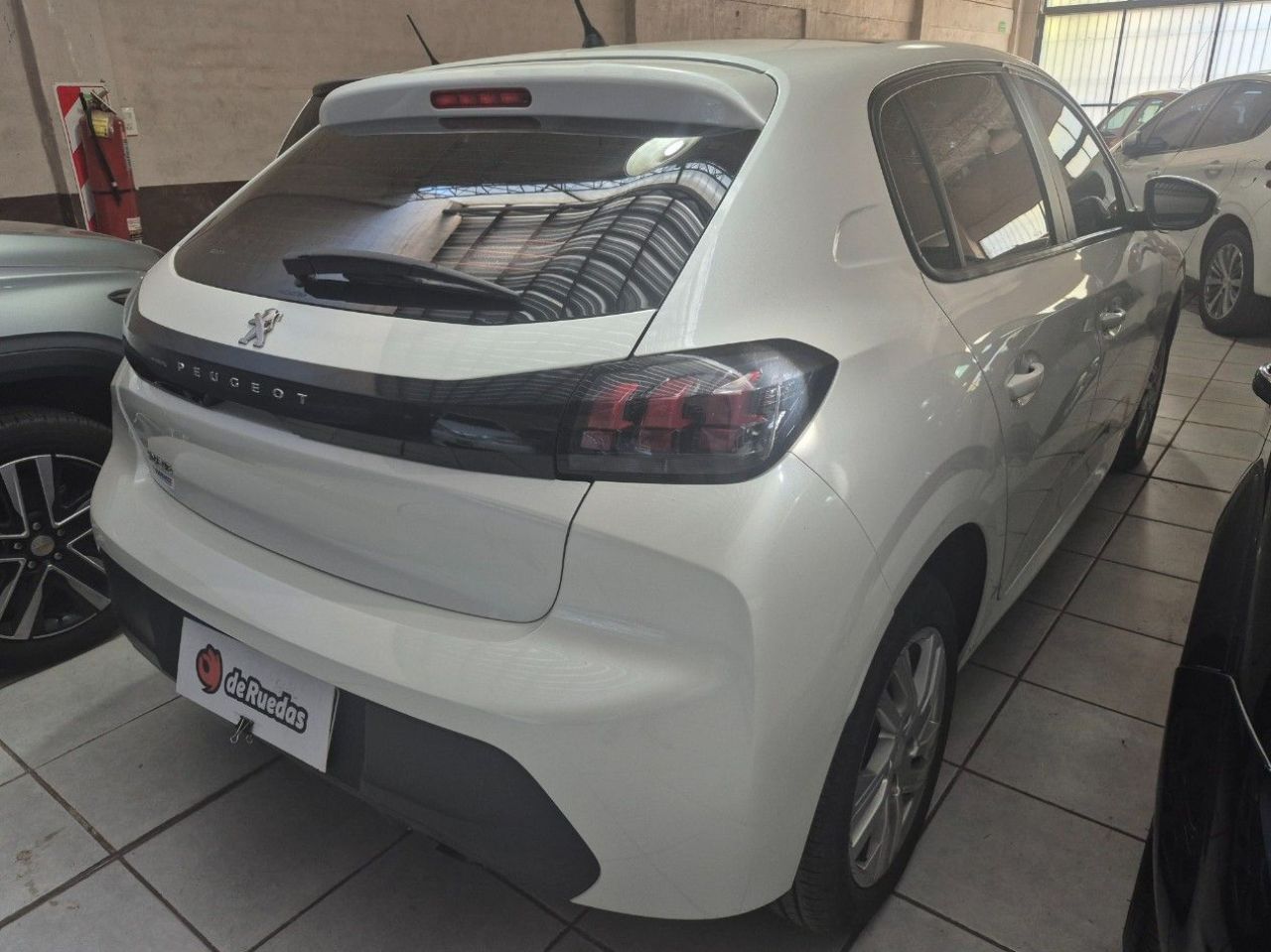 Peugeot 208 Usado Financiado en Mendoza, deRuedas