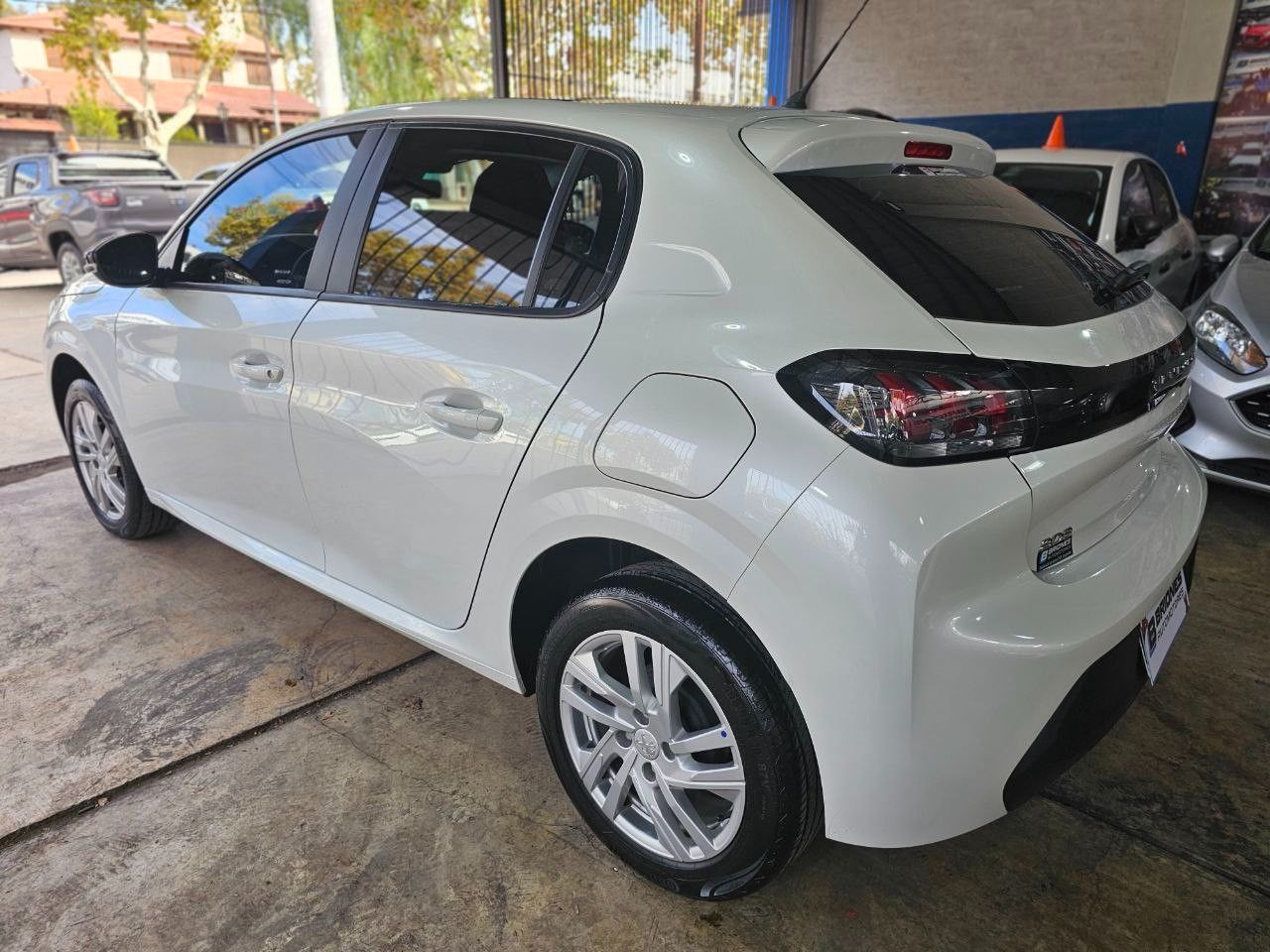 Peugeot 208 Usado en Mendoza, deRuedas