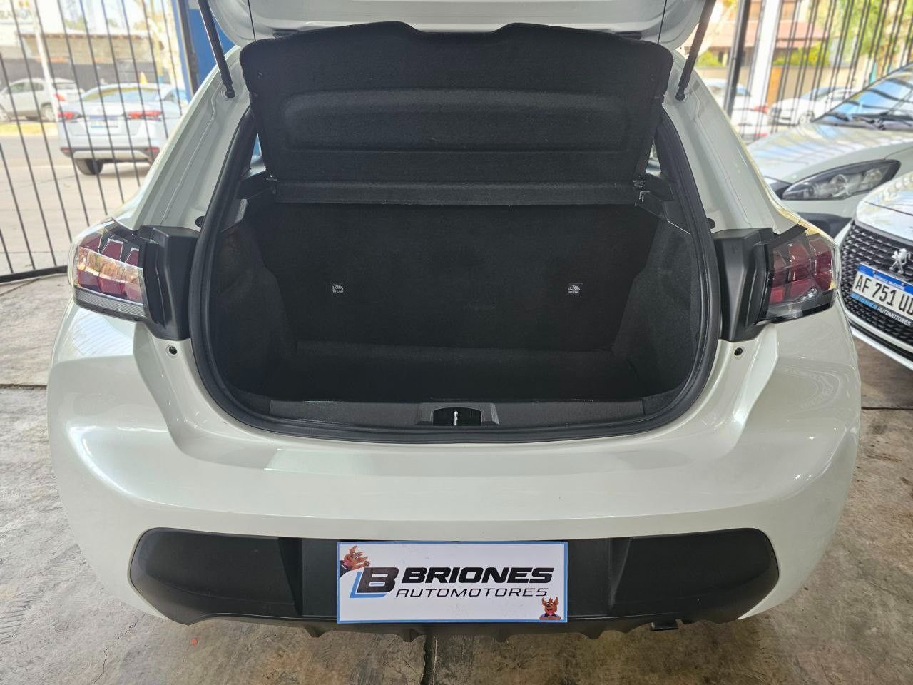 Peugeot 208 Usado en Mendoza, deRuedas