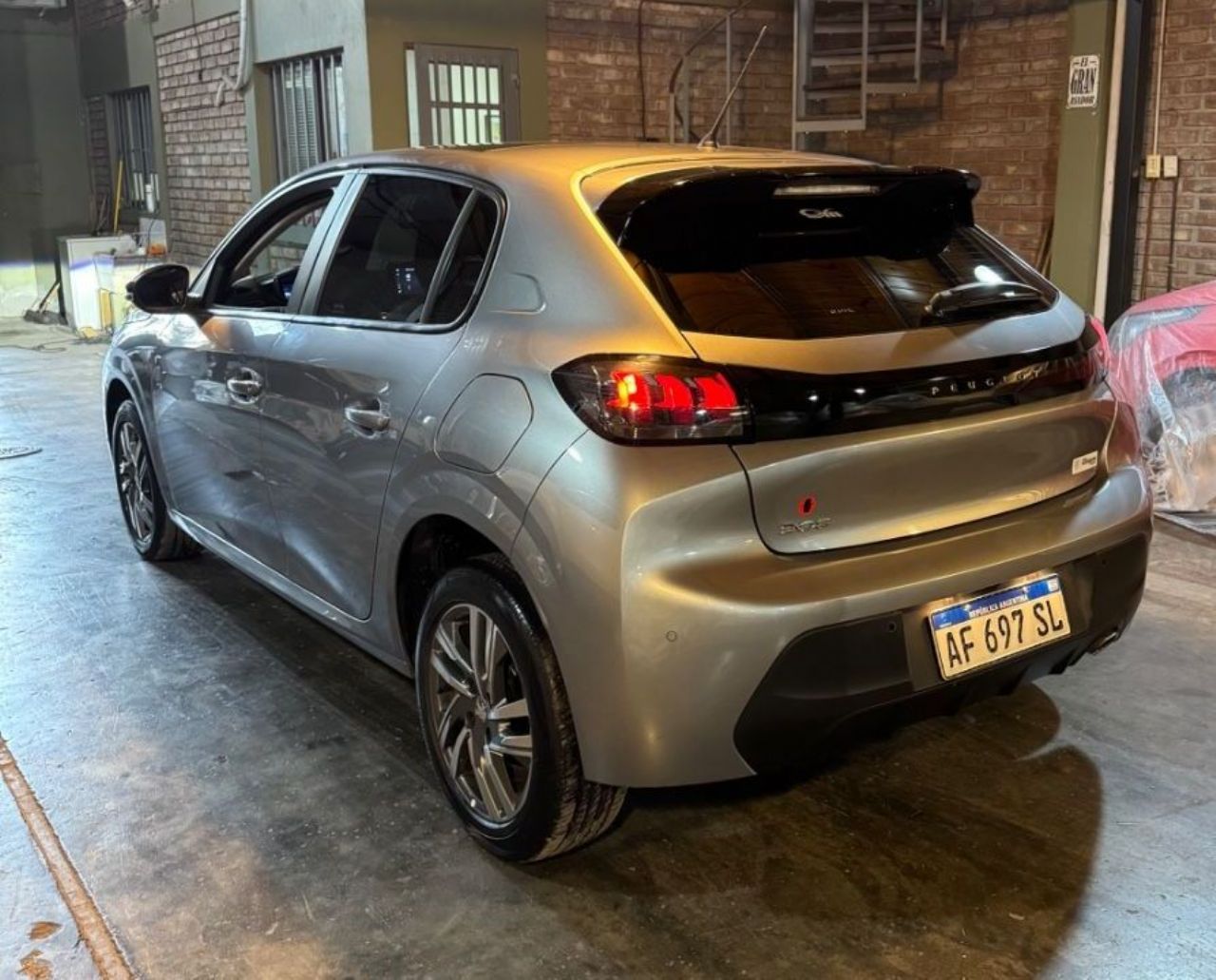 Peugeot 208 Usado en Mendoza, deRuedas