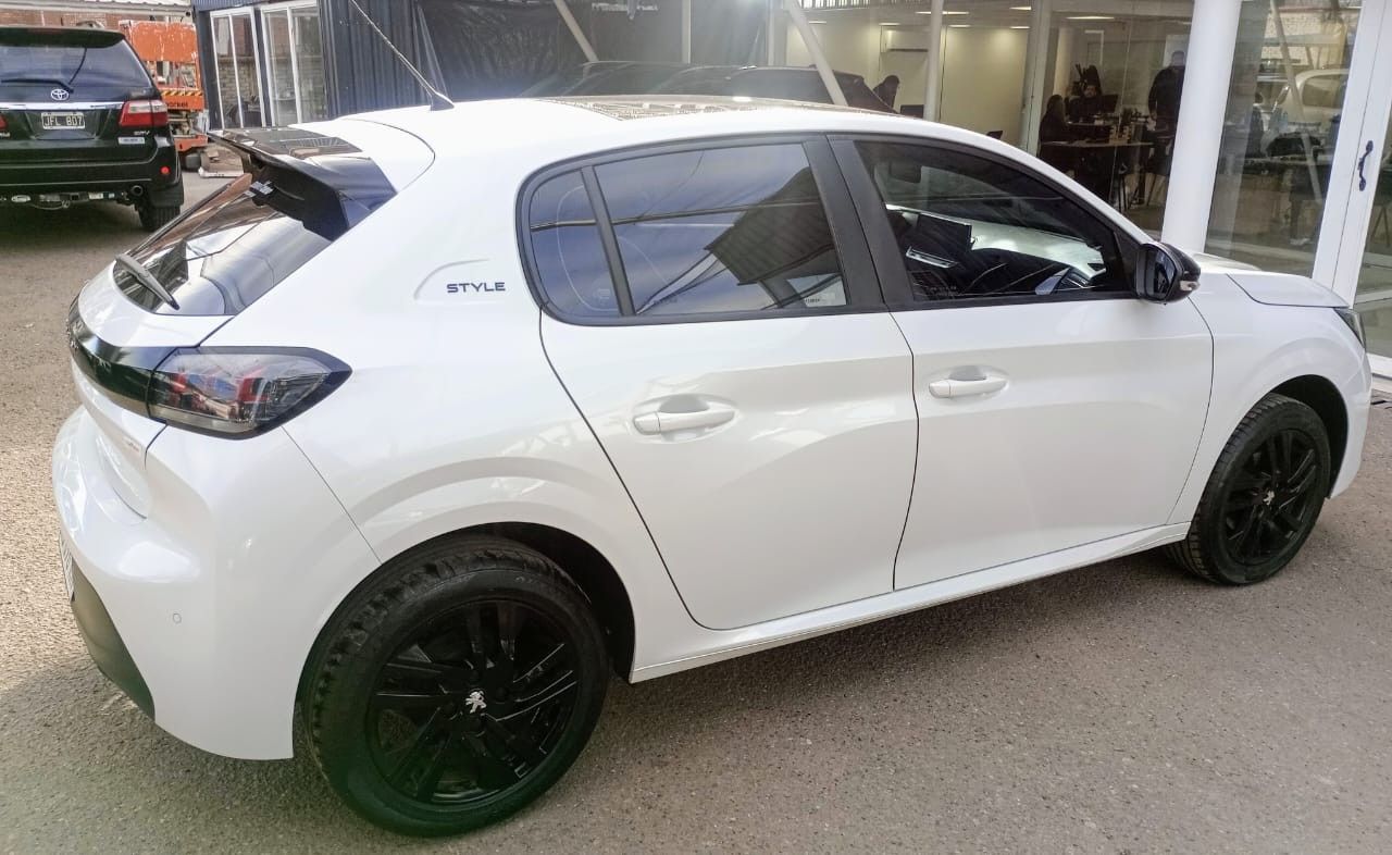 Peugeot 208 Usado en Mendoza, deRuedas