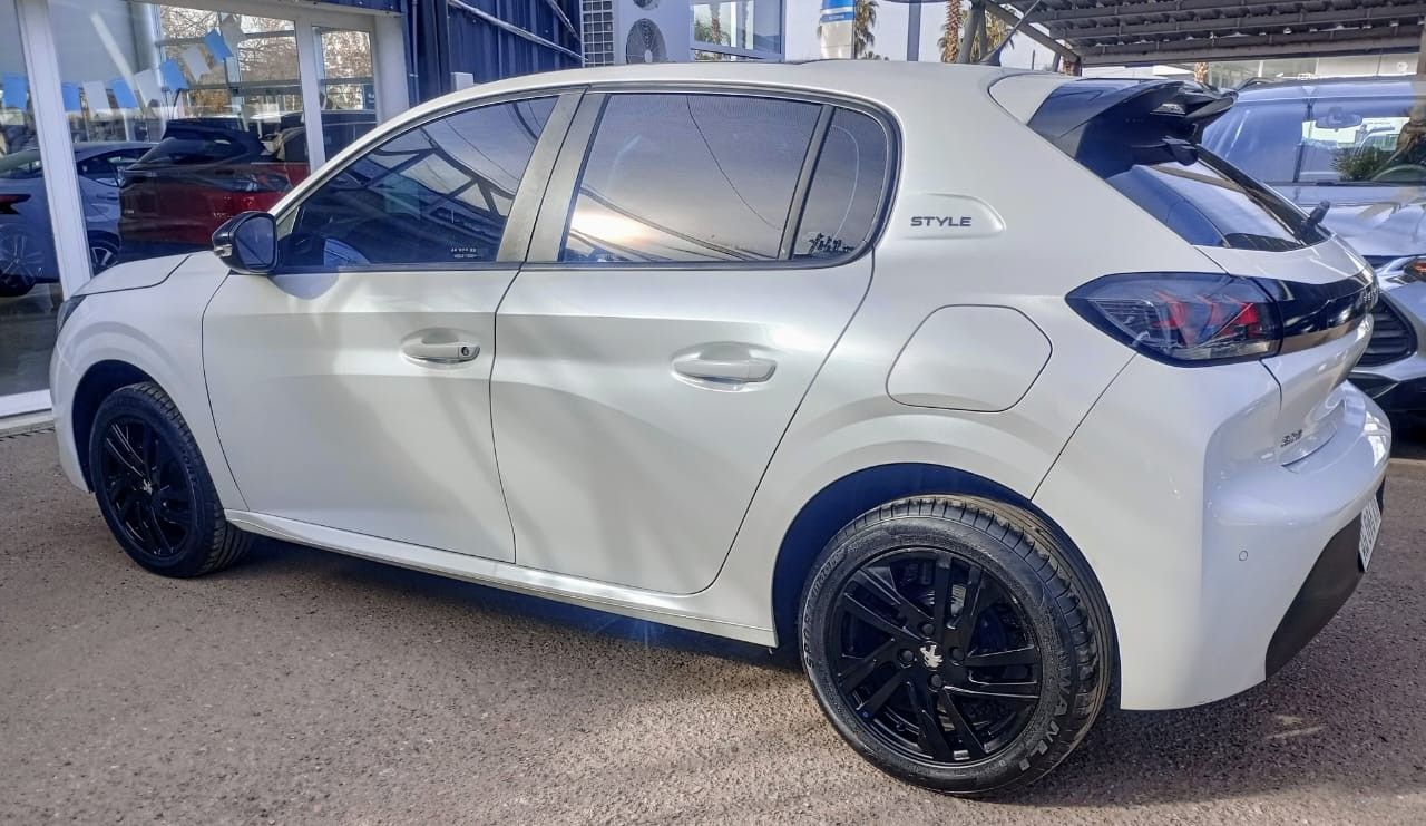 Peugeot 208 Usado en Mendoza, deRuedas