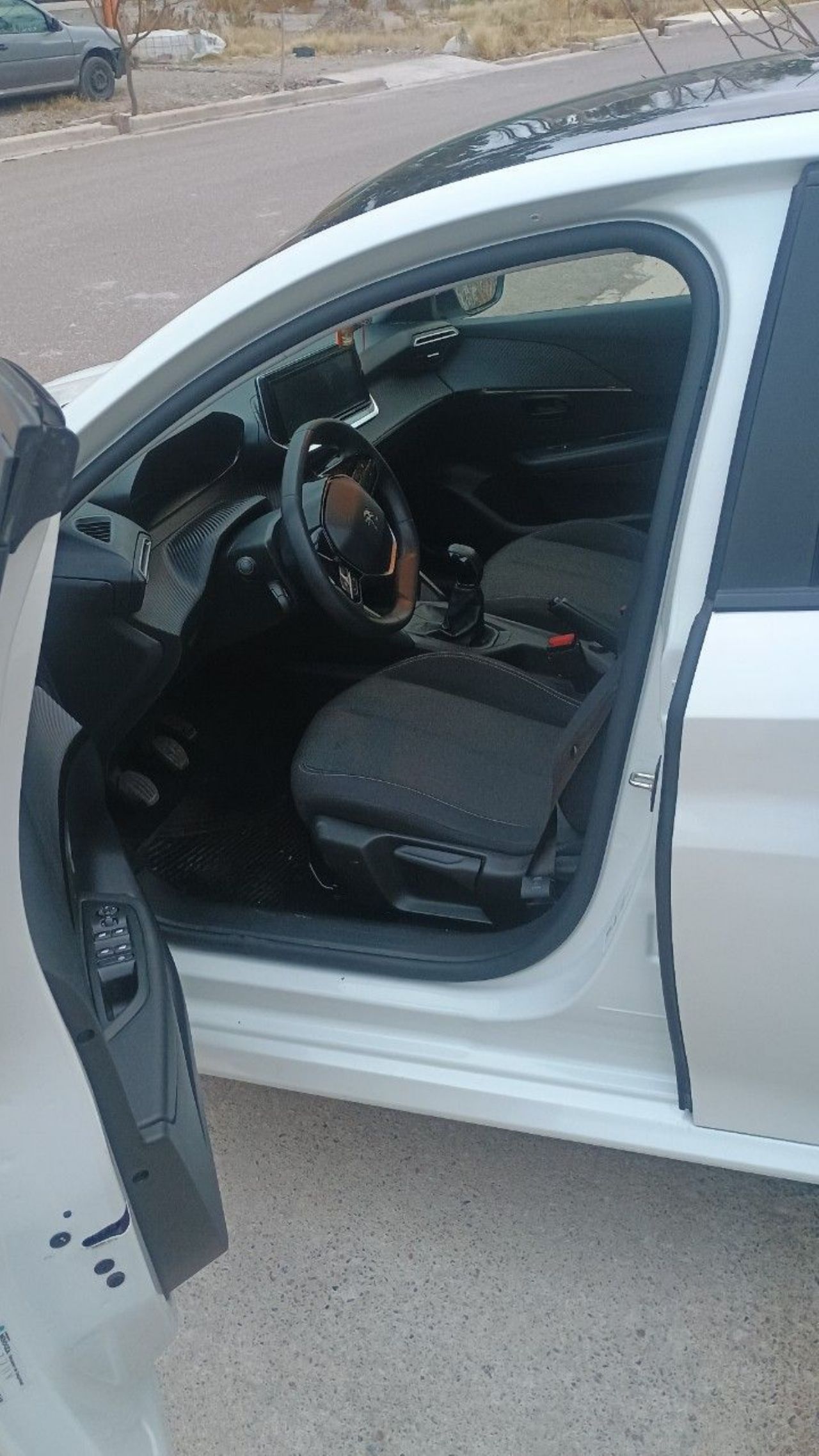 Peugeot 208 Usado en Mendoza, deRuedas