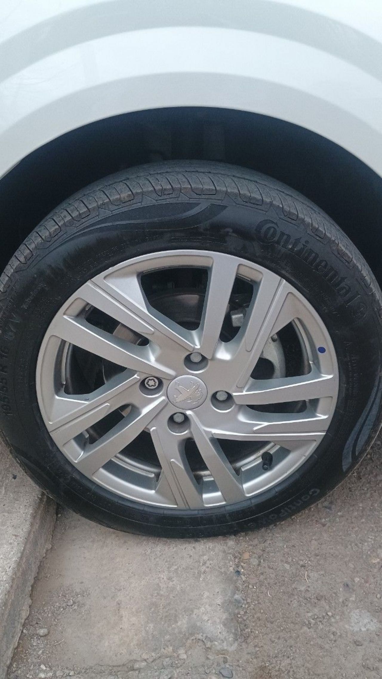 Peugeot 208 Usado en Mendoza, deRuedas