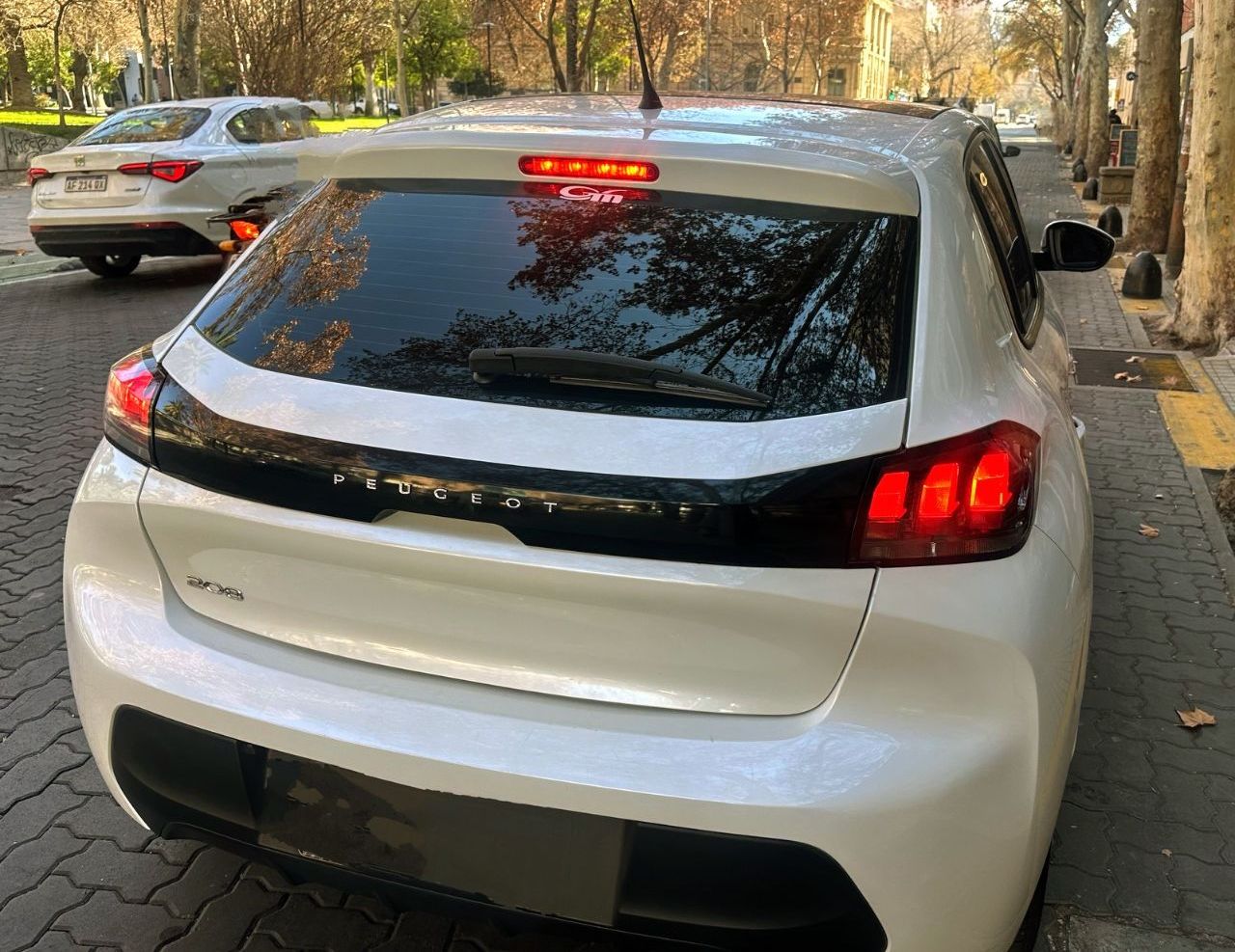 Peugeot 208 Usado en Mendoza, deRuedas