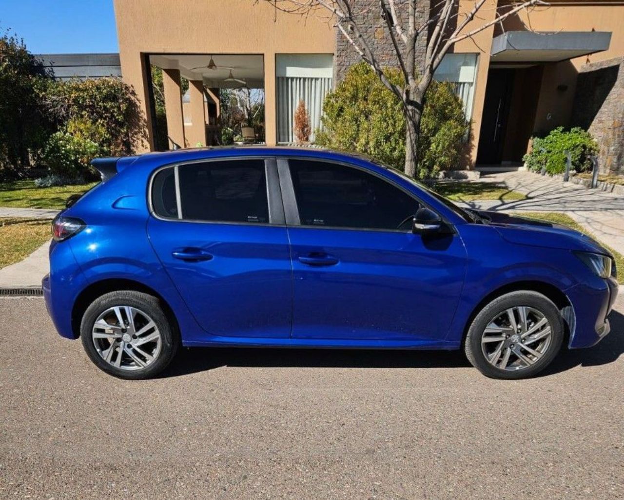 Peugeot 208 Usado en Mendoza, deRuedas