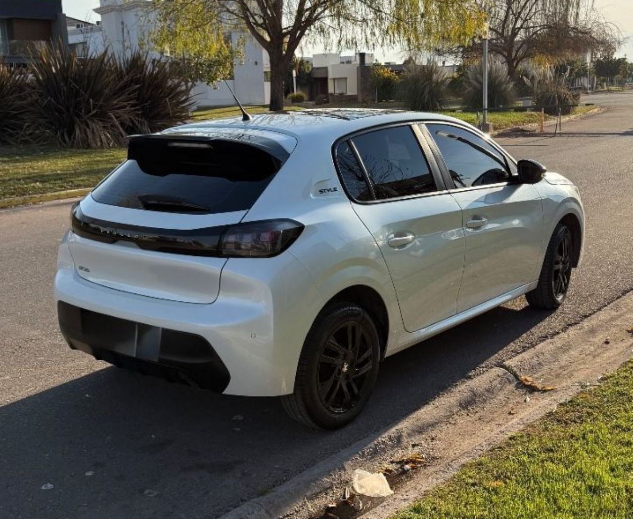 Peugeot 208 Usado en Mendoza, deRuedas