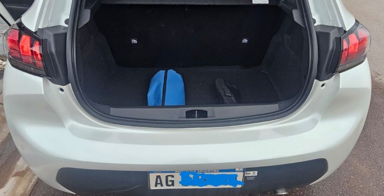 Peugeot 208 Usado en Mendoza, deRuedas