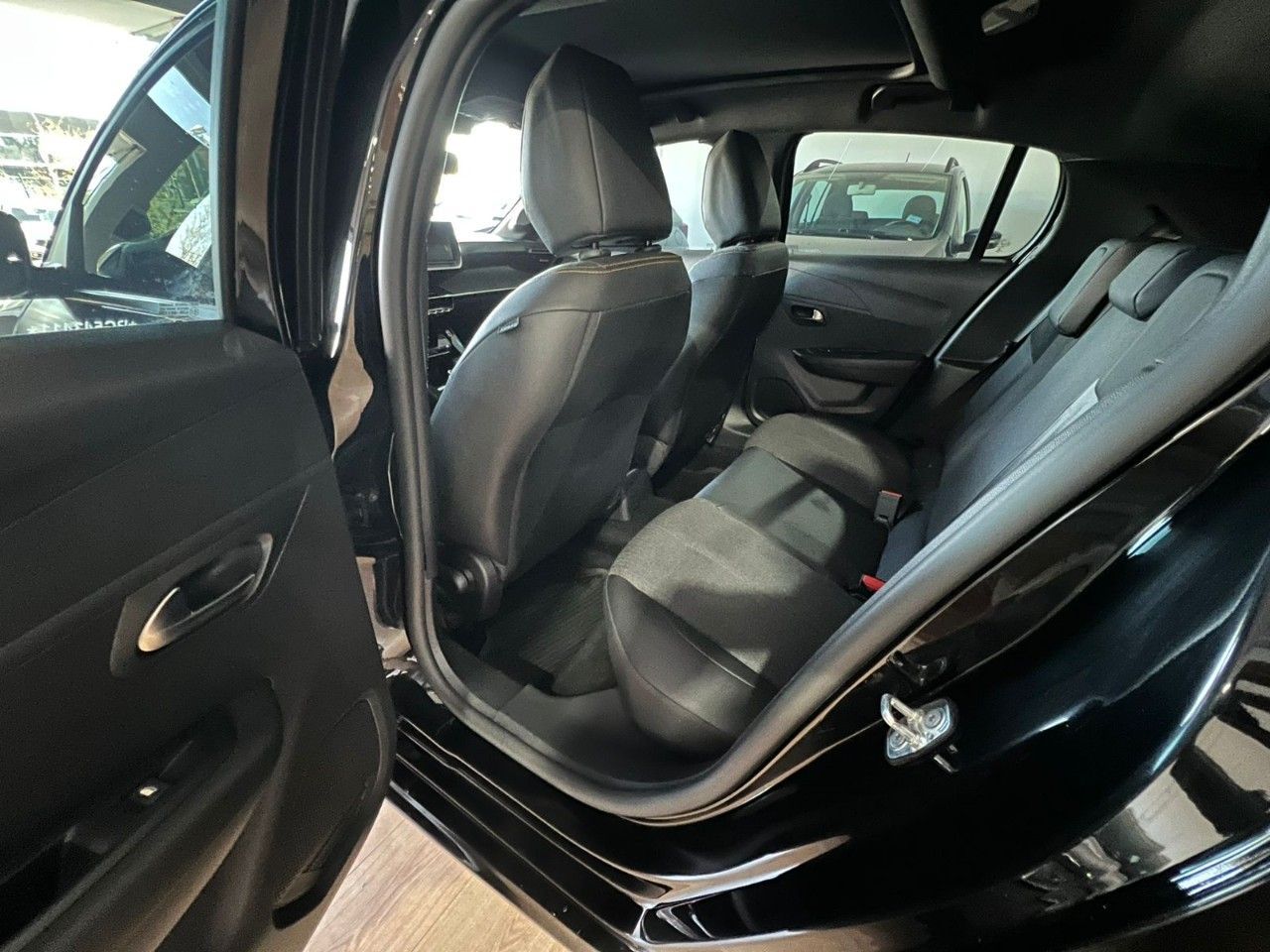 Peugeot 208 Usado Financiado en Córdoba, deRuedas