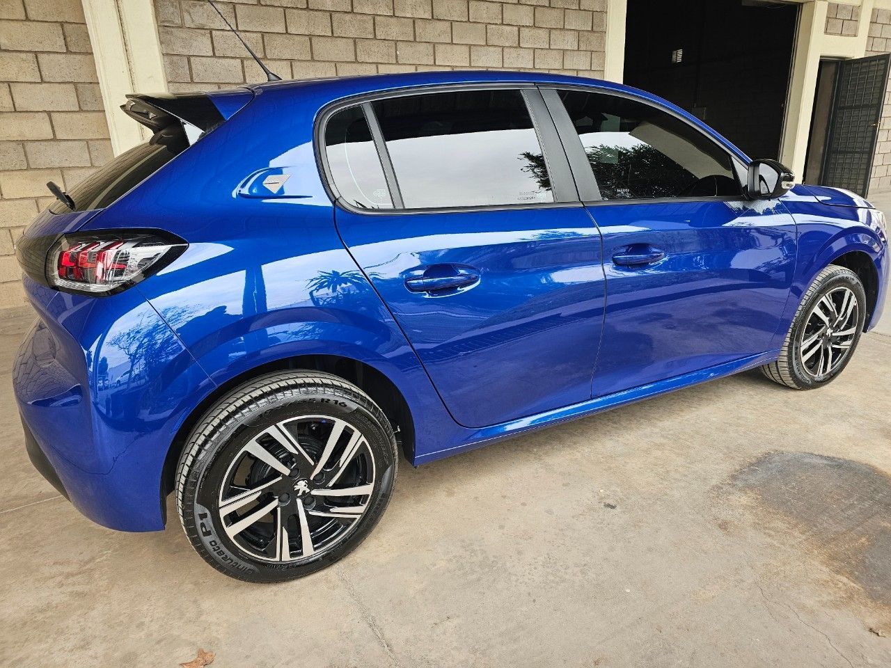 Peugeot 208 Usado Financiado en Mendoza, deRuedas