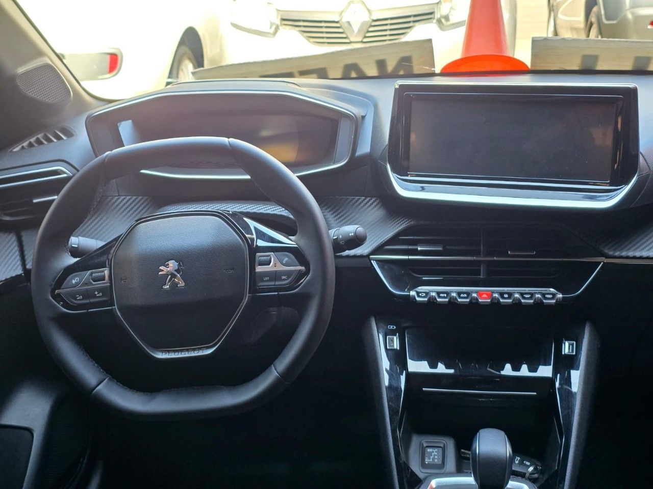 Peugeot 208 Usado Financiado en Mendoza, deRuedas