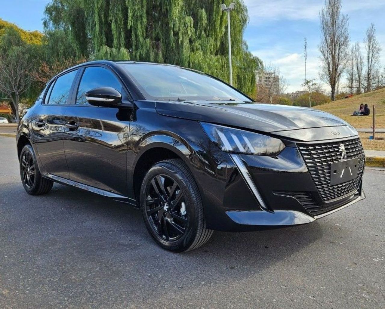 Peugeot 208 Usado Financiado en Mendoza, deRuedas