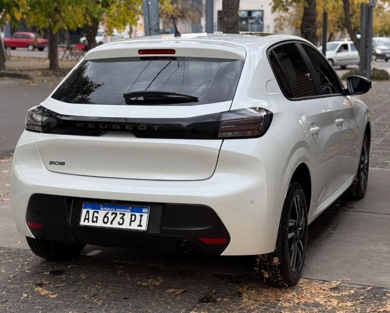 Peugeot 208 Usado en Mendoza, deRuedas