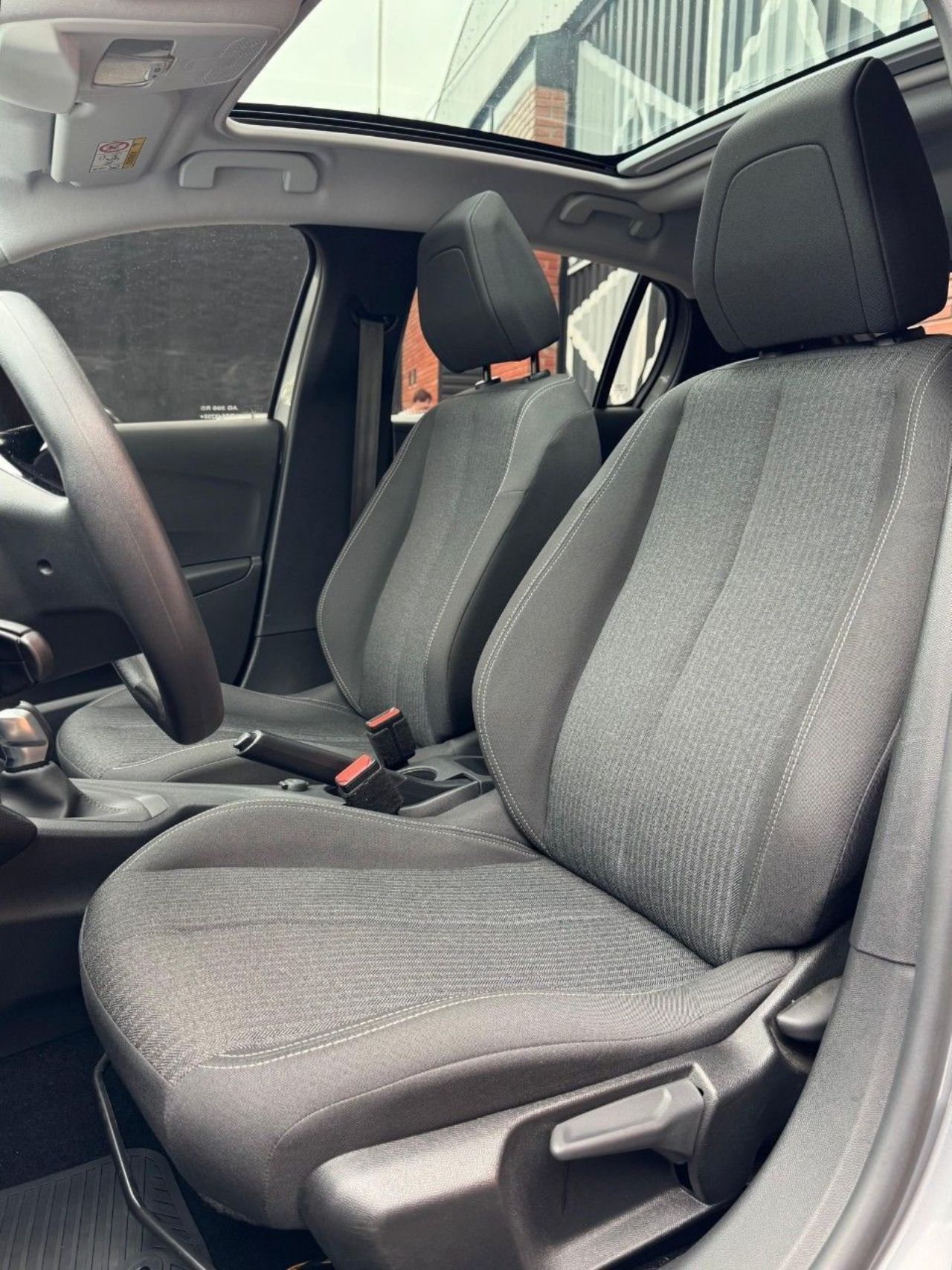 Peugeot 208 Usado Financiado en Córdoba, deRuedas