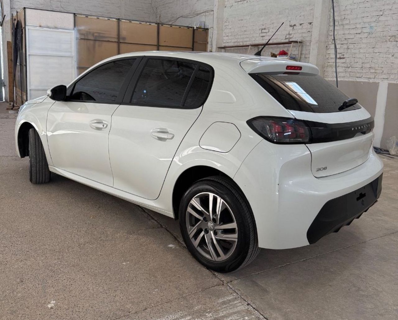 Peugeot 208 Usado Financiado en Mendoza, deRuedas