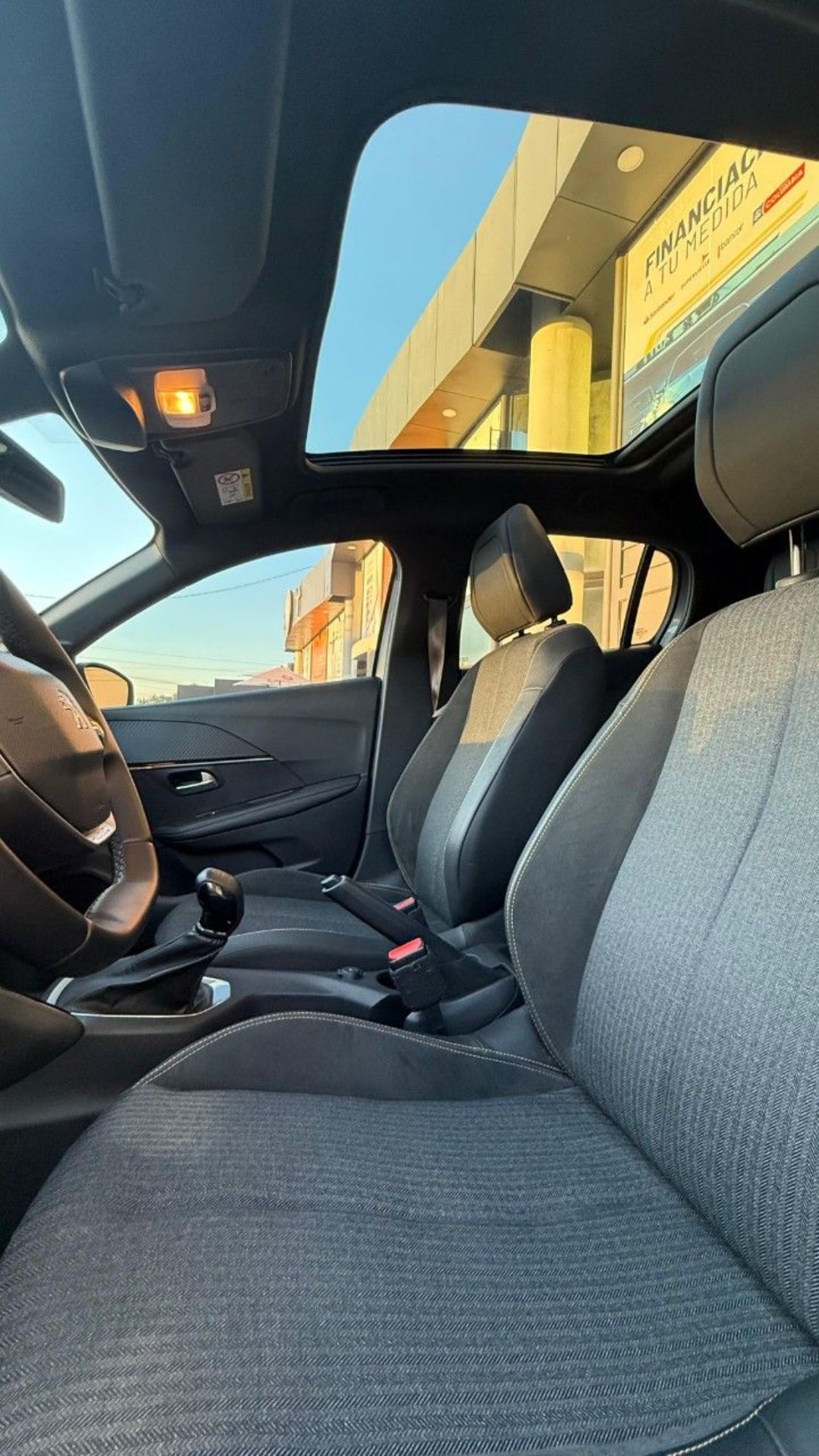 Peugeot 208 Usado Financiado en Córdoba, deRuedas