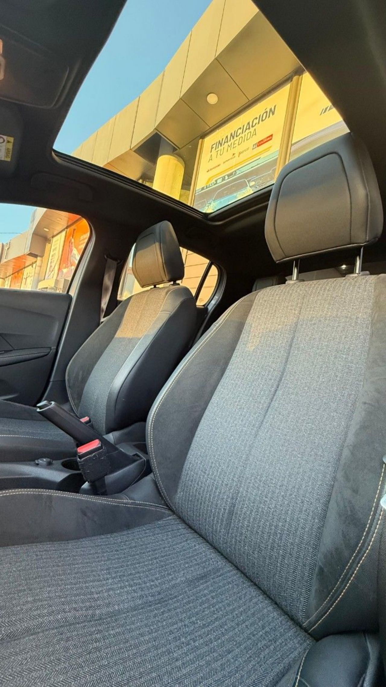 Peugeot 208 Usado Financiado en Córdoba, deRuedas