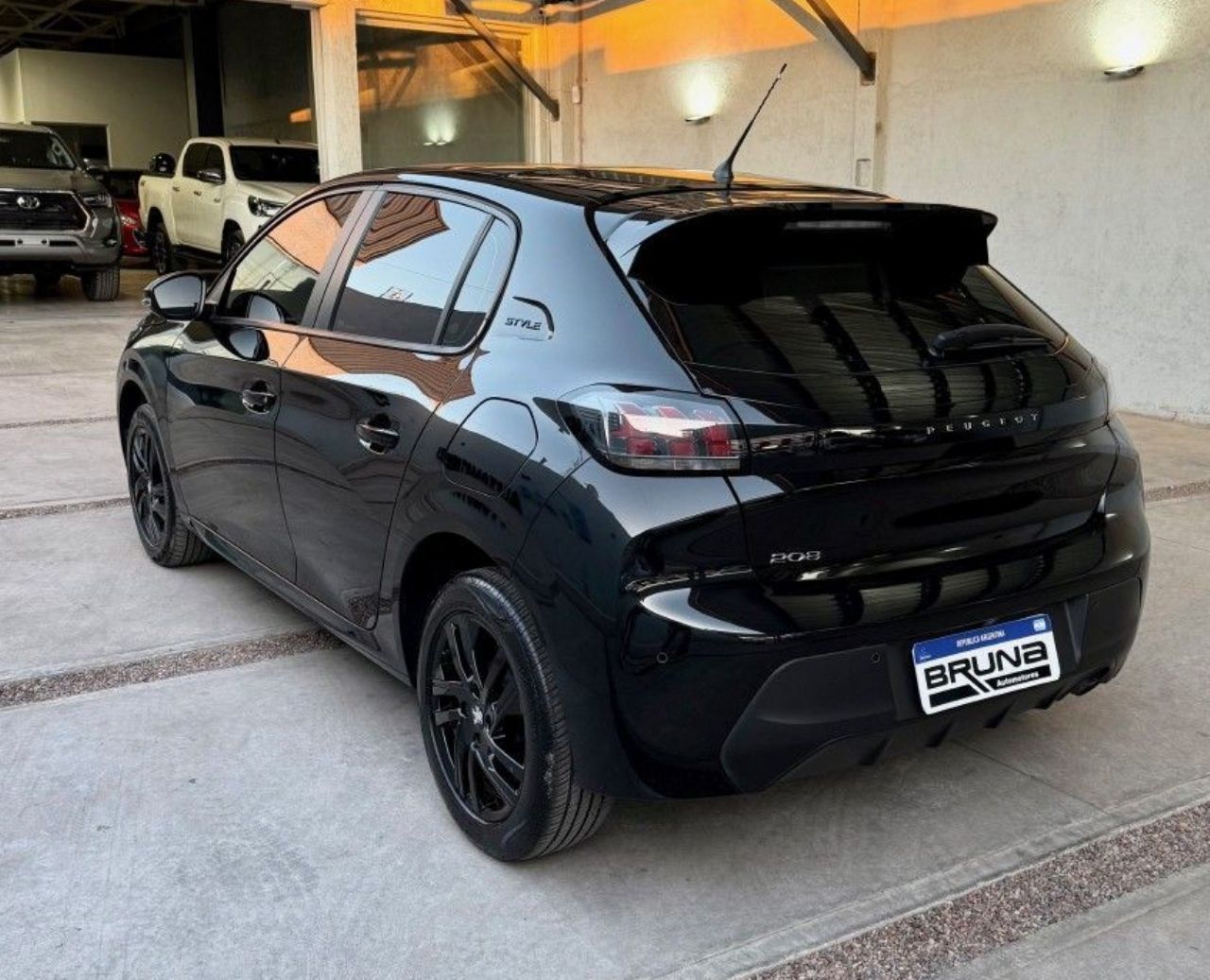 Peugeot 208 Usado Financiado en Mendoza, deRuedas