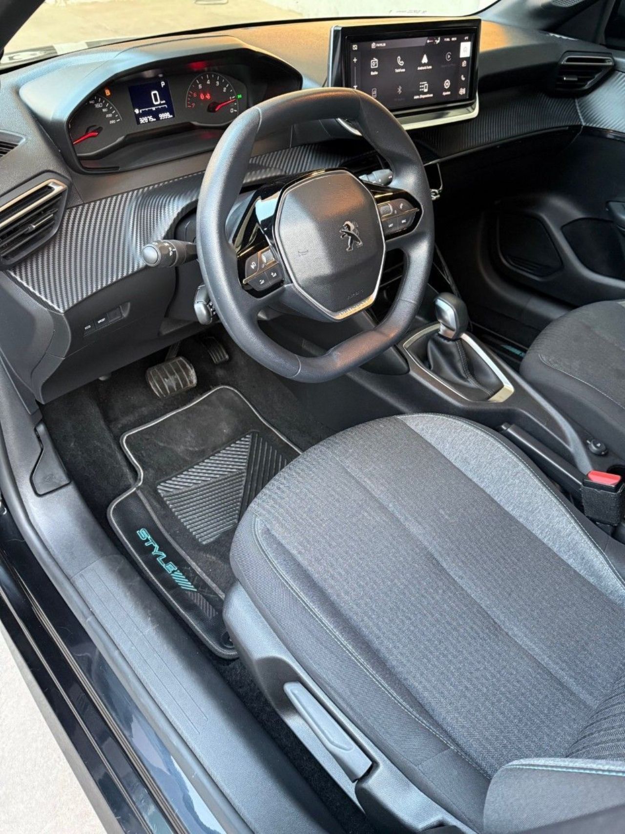 Peugeot 208 Usado Financiado en Mendoza, deRuedas