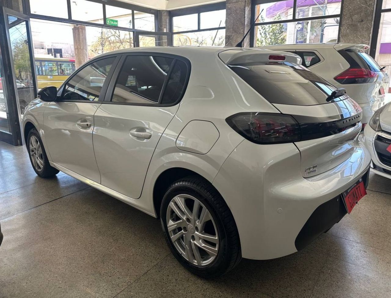 Peugeot 208 Usado Financiado en Mendoza, deRuedas