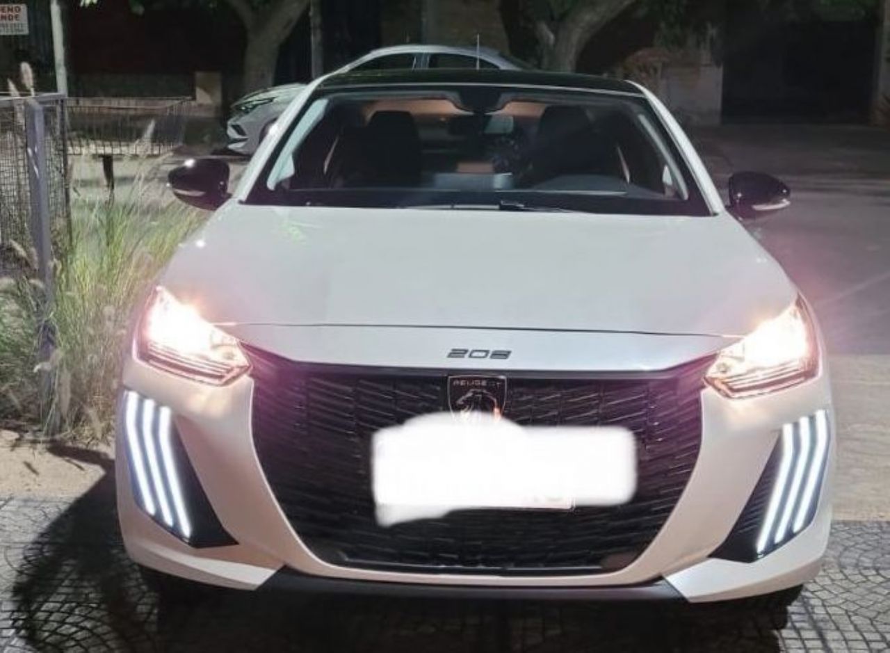 Peugeot 208 Usado en Mendoza, deRuedas