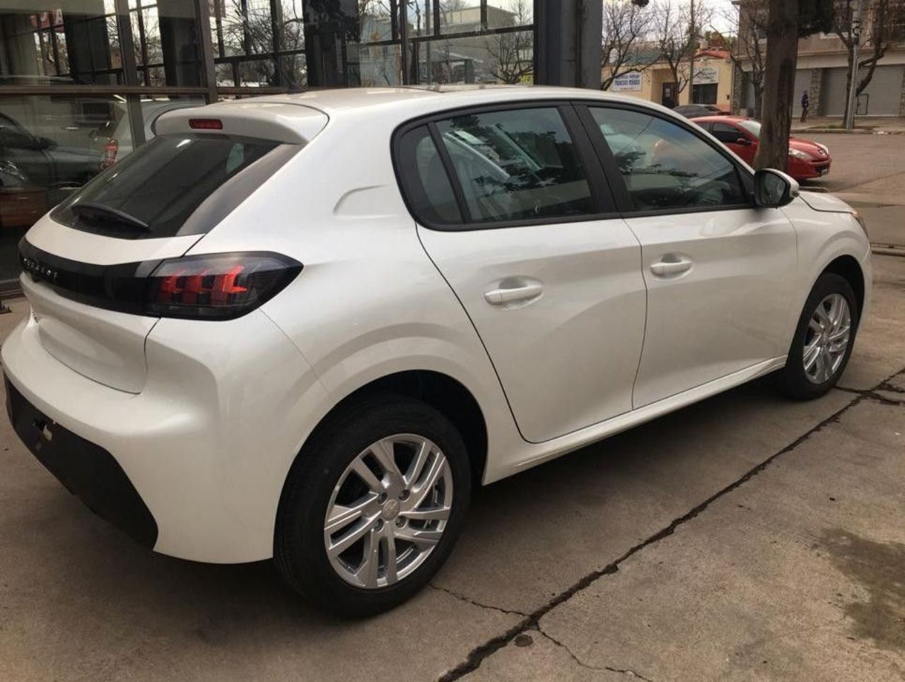Peugeot 208 Nuevo en Mendoza, deRuedas
