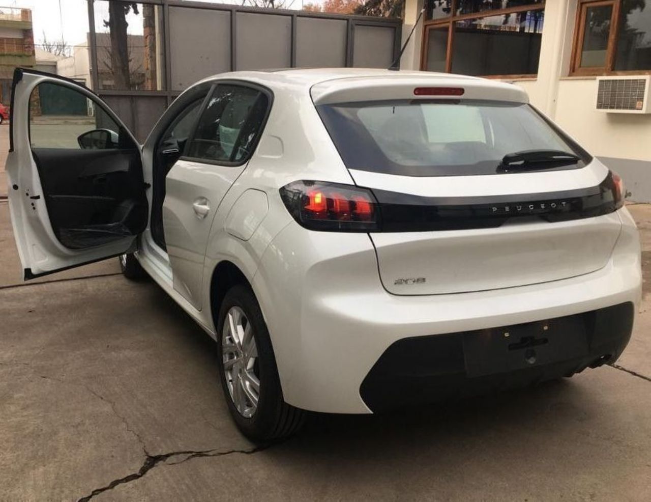 Peugeot 208 Nuevo en Mendoza, deRuedas