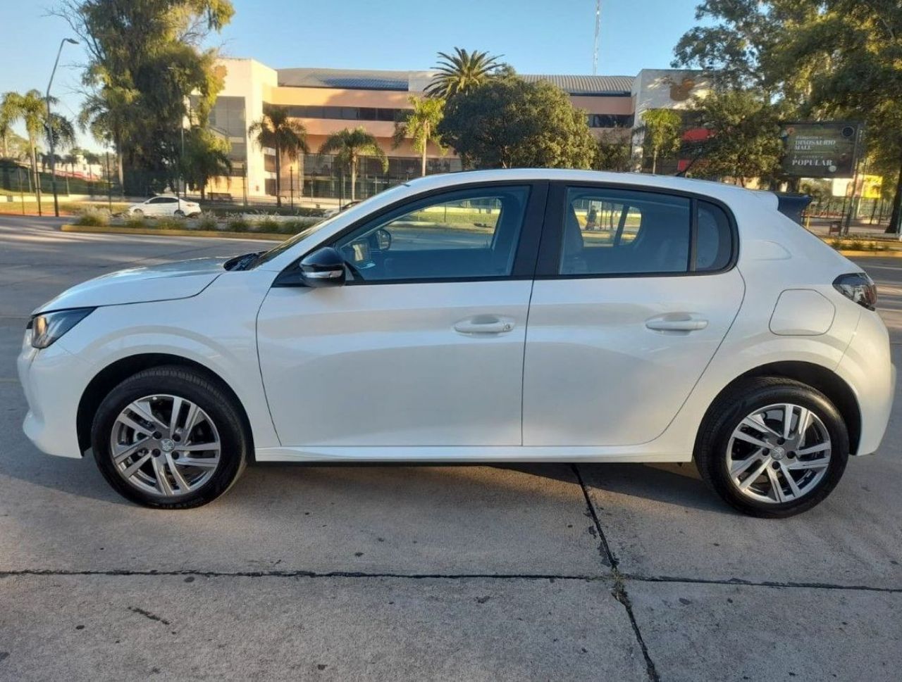 Peugeot 208 Nuevo en Córdoba, deRuedas