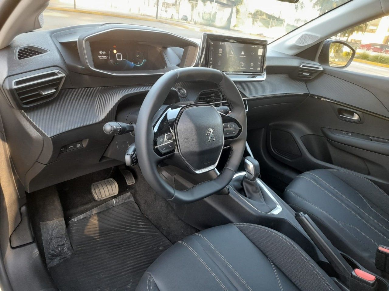 Peugeot 208 Nuevo en Córdoba, deRuedas