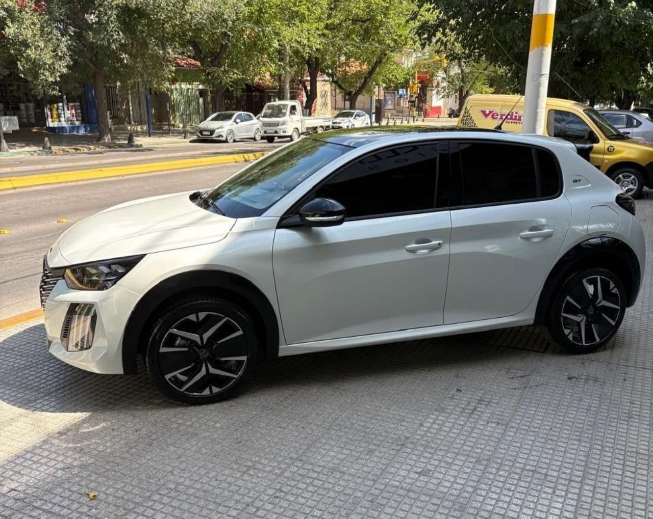 Peugeot 208 Nuevo Financiado en Mendoza, deRuedas