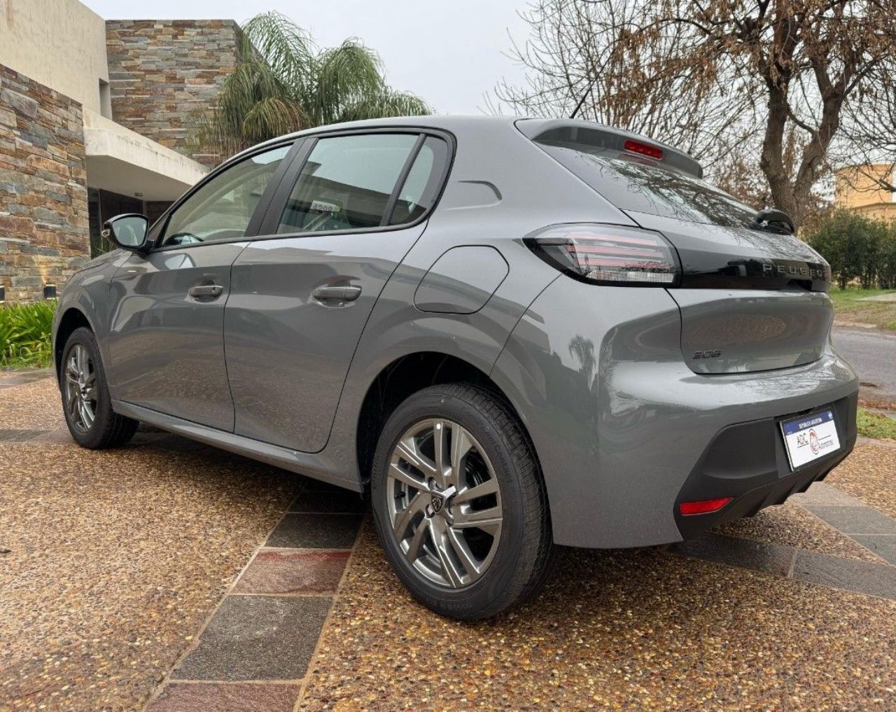 Peugeot 208 Nuevo en Córdoba, deRuedas