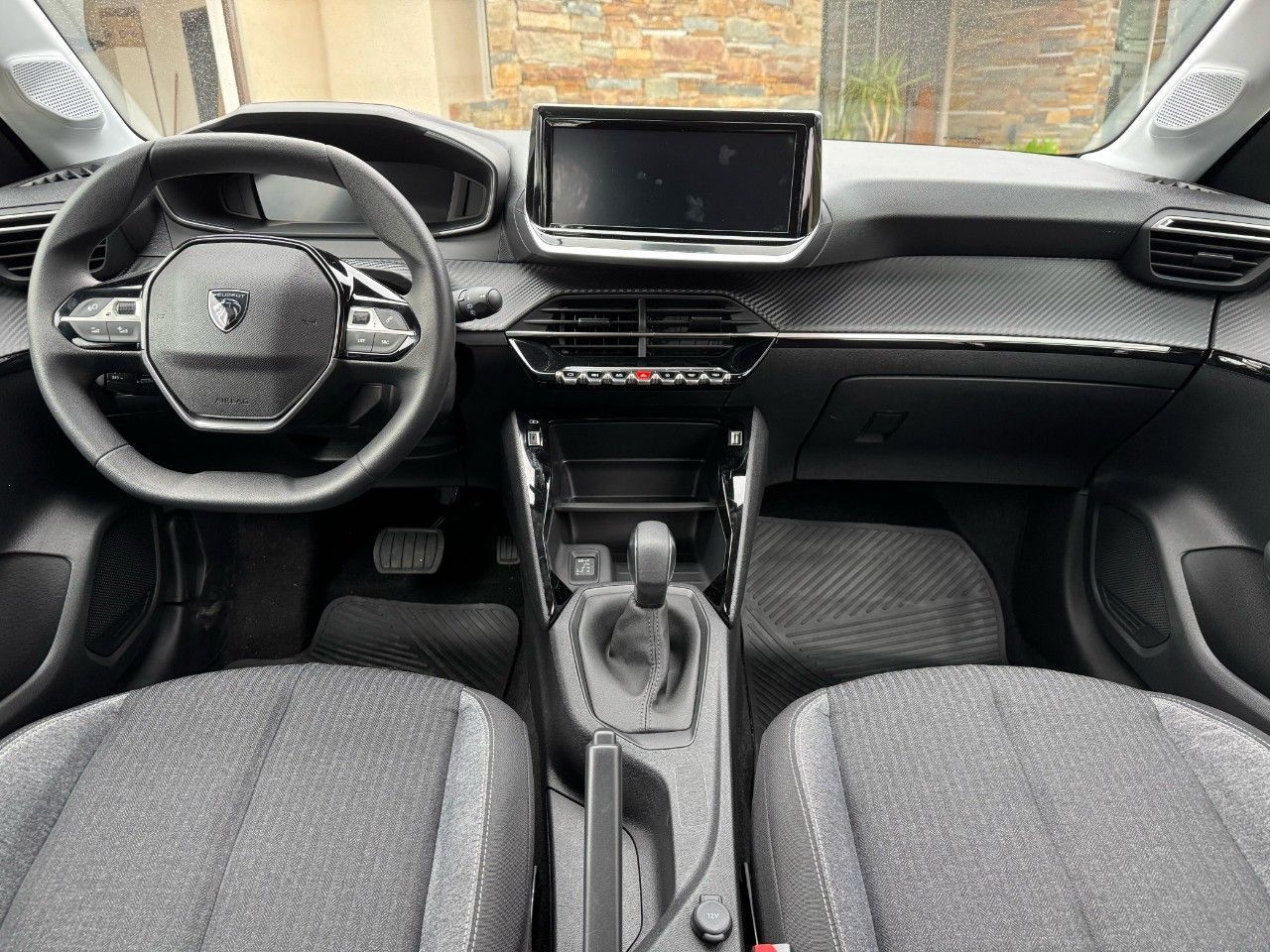 Peugeot 208 Nuevo en Córdoba, deRuedas