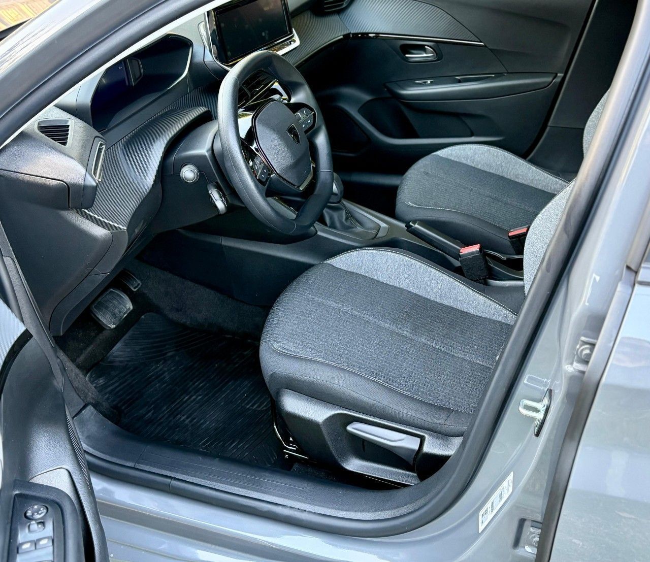 Peugeot 208 Nuevo en Córdoba, deRuedas