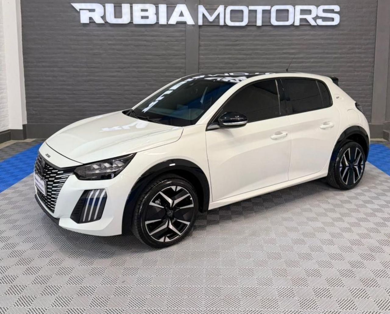 Peugeot 208 Usado Financiado en San Juan, deRuedas