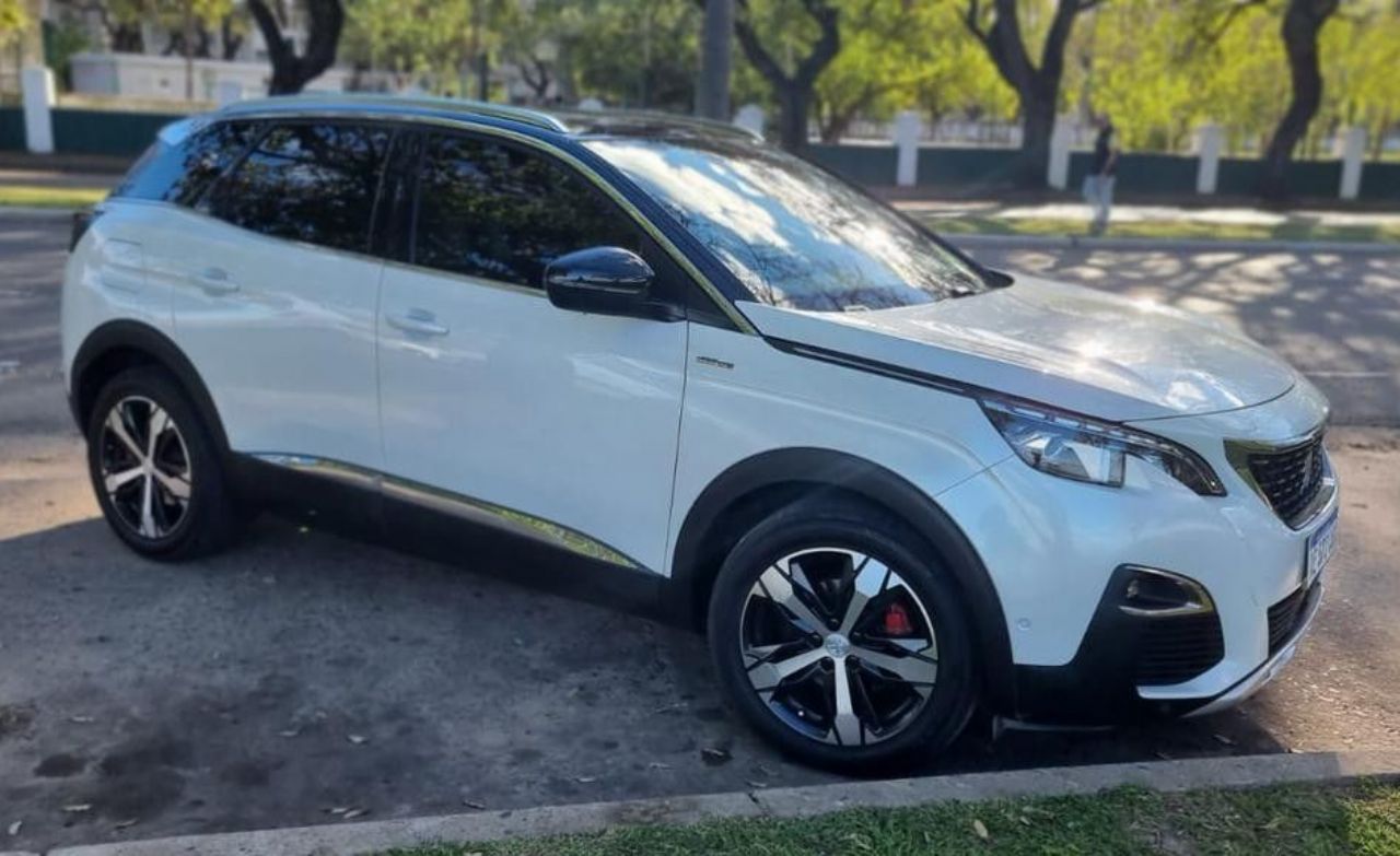 Peugeot 3008 Usado en Santa Fe, deRuedas