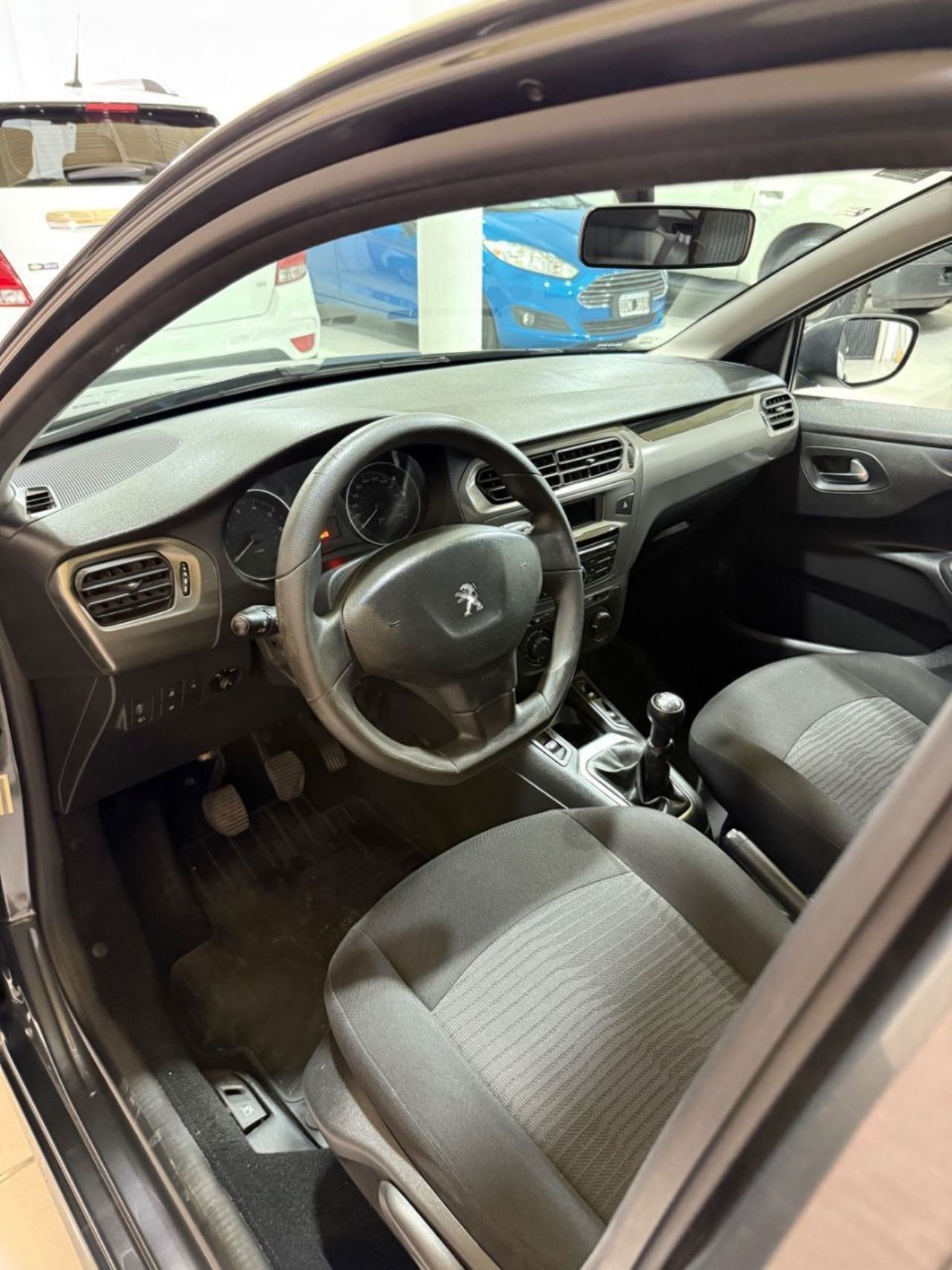 Peugeot 301 Usado Financiado en Mendoza, deRuedas
