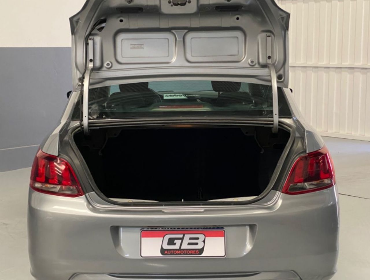 Peugeot 301 Usado Financiado en Mendoza, deRuedas